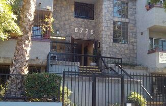 6726 WOODLEY