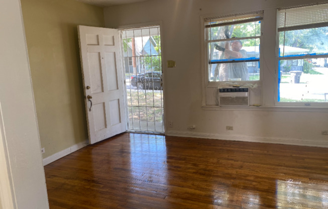 2202 LEE HALL