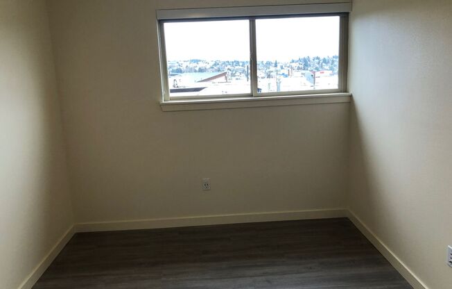 3 beds, 2 baths, 1,050 sqft, $2,932, Unit 104