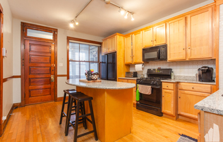 1538 West Wrightwood Avenue 3