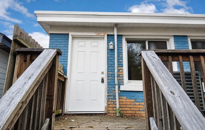 76 Holt Street