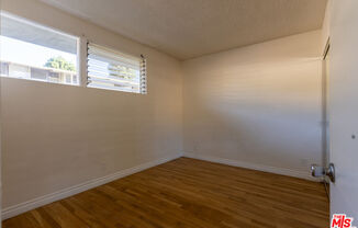 3330 S Sepulveda Blvd Apt 1