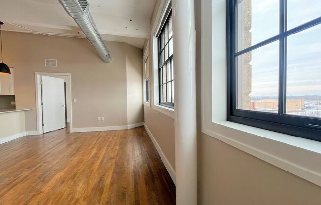 1 bed, 1 bath, 789 sqft, $2,175, Unit UNIT 616