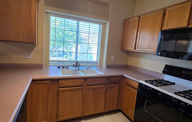 2 beds, 2 baths, $1,550