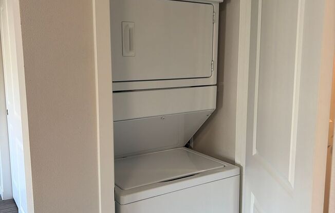 Studio, 1 bath, 501 sqft, $1,585, Unit 313