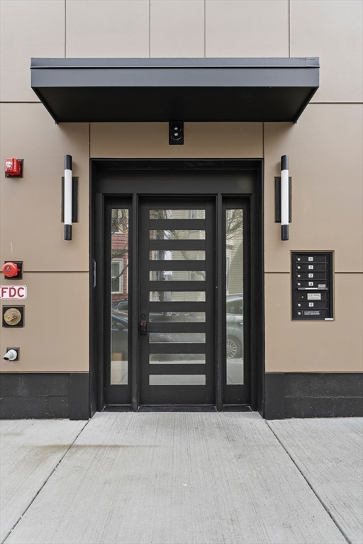 8 MERCER
