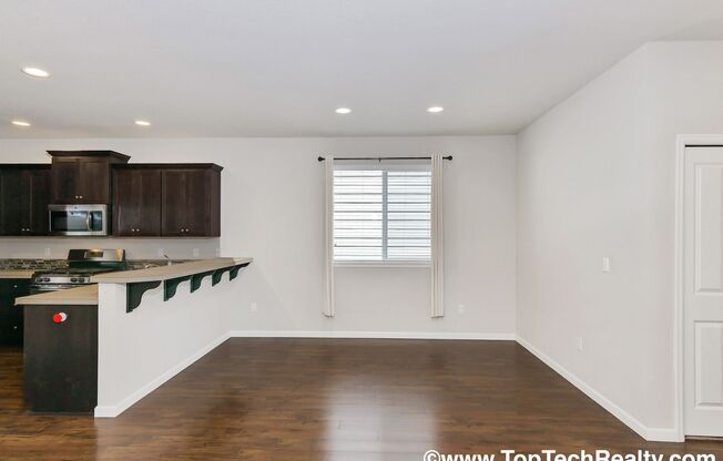 Lovely 4 BD 2.5 BA Home in a coveted Abbey Creek in a highly desirable Bethany area, A+ Schools! **Solar Energy!**