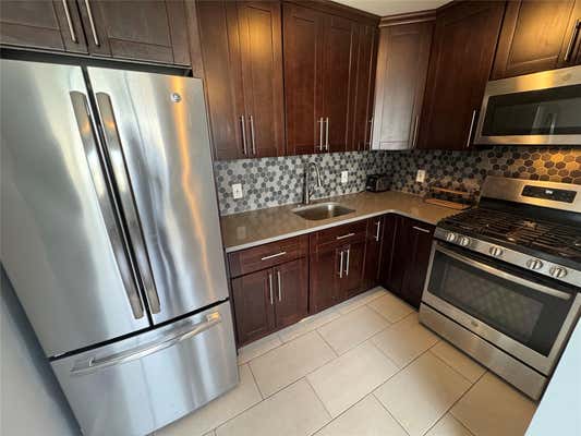 103 WHITE PLNS RD