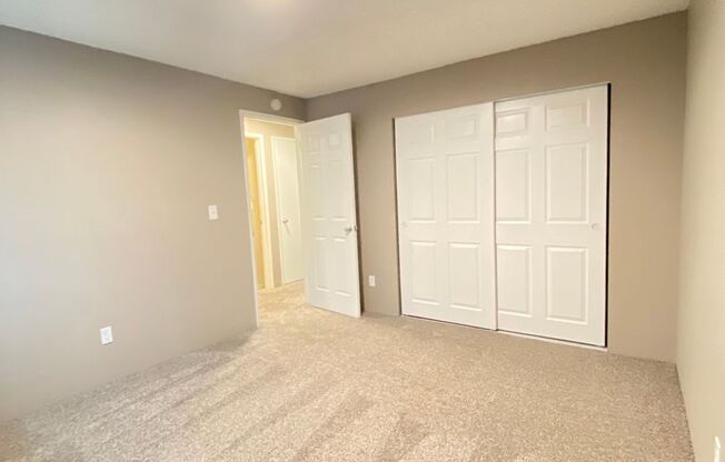 2 beds, 1 bath, 830 sqft, $1,250, Unit C-208