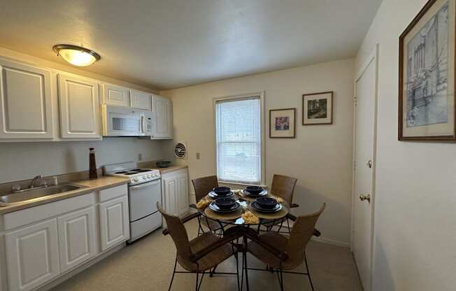 Fox Run Apartments