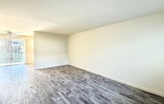 Colonial House South