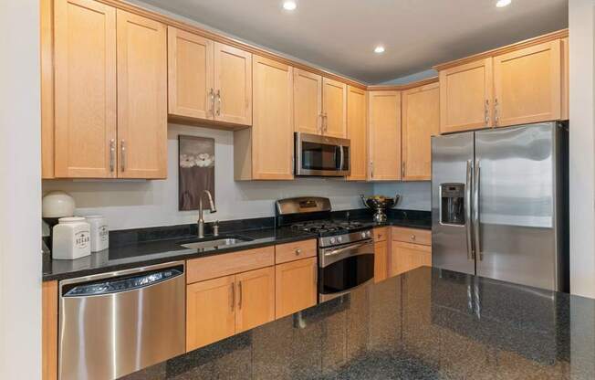 apartments tysons corner - The Reserve at Tysons Corner Stainless steel appliances