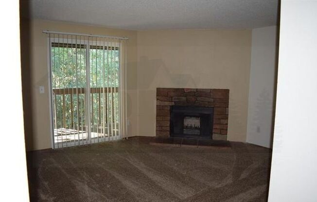 2 beds, 1 bath, 1,000 sqft, $1,650, Unit Unit D