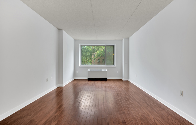 2 beds, 2 baths, $4,500, Unit B205