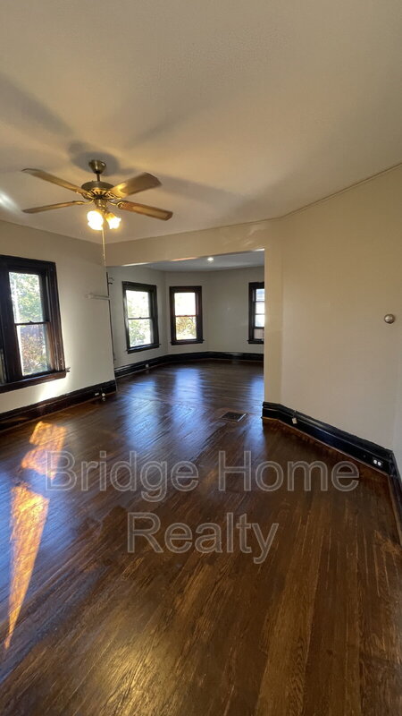 14 BRADFORD AVE