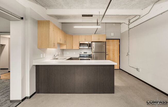 2 beds, 2 baths, 900 sqft, $1,475, Unit 232