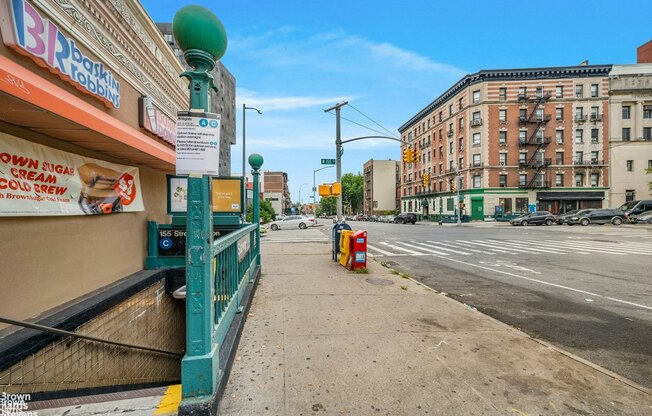 916 NICHOLAS AVE 3