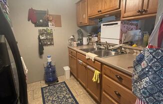 1 bed, 1 bath, $1,200