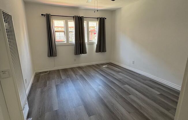 Studio, 1 bath, 400 sqft, $1,495, Unit 21B