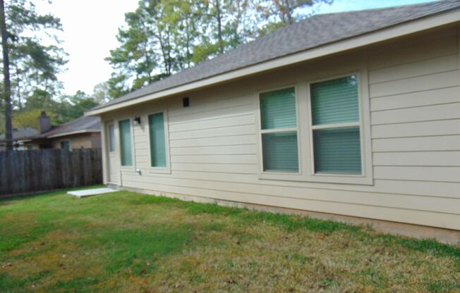 3 beds, 2 baths, $2,500