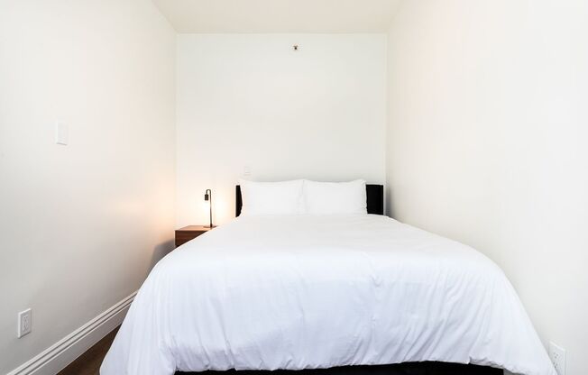 Studio, 1 bath, 540 sqft, $1,875, Unit 208