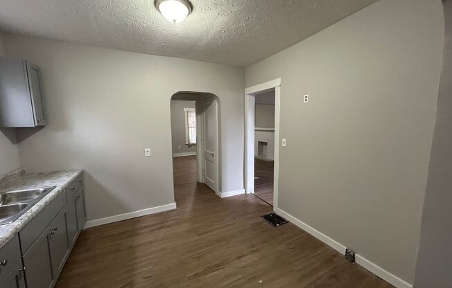 3 beds, 1 bath, $1,350