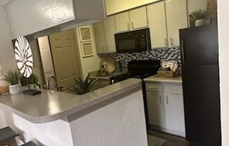 1 bed, 1 bath, $1,273, Unit 1013