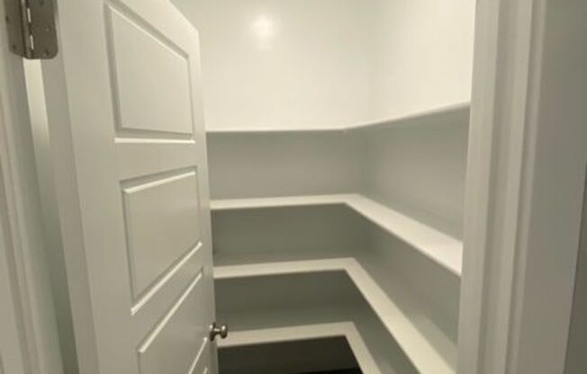 Beautiful Bountiful Townhome