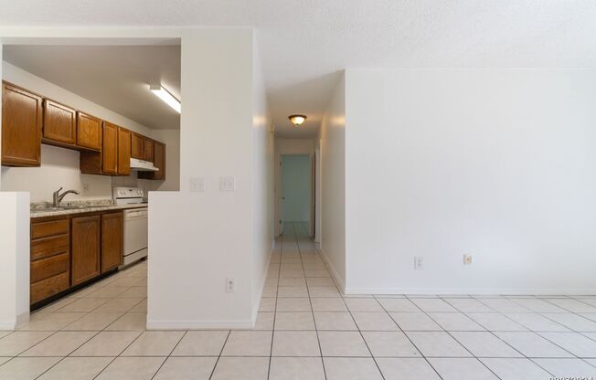 2 beds, 1 bath, $2,612.5