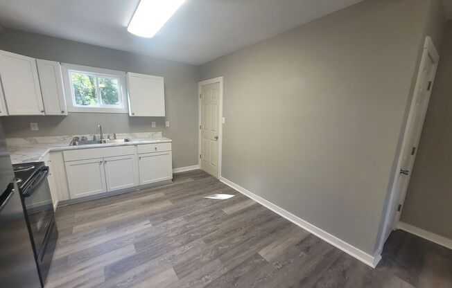 2 beds, 1 bath, $1,195