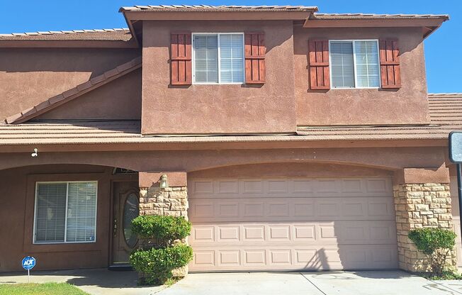 4 Bedroom 2 Bath House in Southern Oaks with Solar Panels!