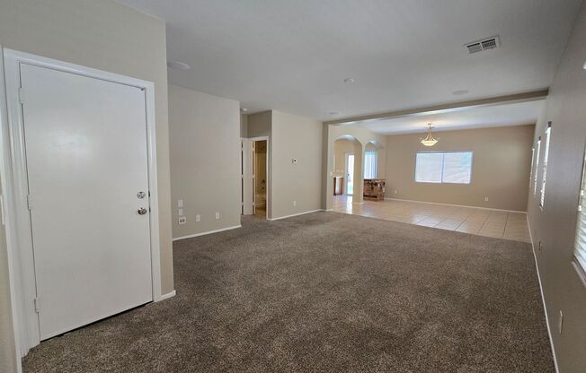 A Stunning 4 Bedroom Home in South West Las Vegas (Mountains Edge)