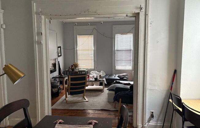 395 Crown Street 6 Bed 2 Bath House - Get One Month Free Rent!