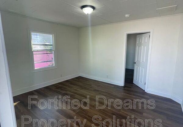 1408 DIGGS BLVD