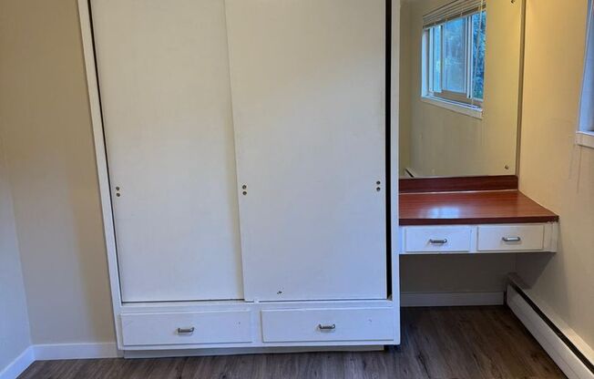 2 beds, 1 bath, 800 sqft, $2,200, Unit 101