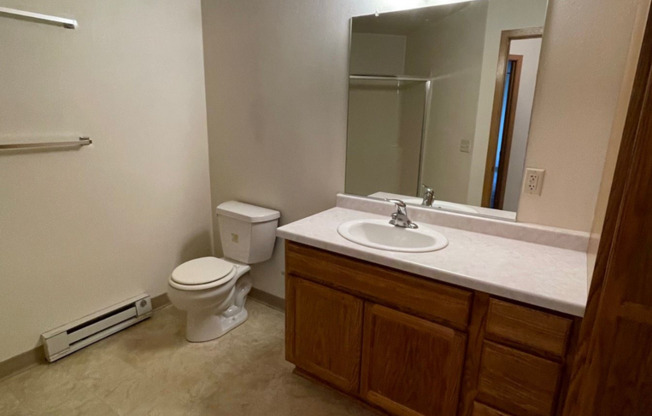 3 beds, 2 baths, 1,200 sqft, $1,400, Unit TE218X-242