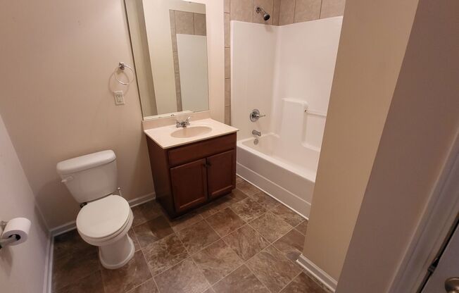 2 beds, 2 baths, $1,100, Unit 3705-A