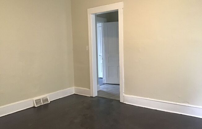 1 bed, 1 bath, $795, Unit Lower