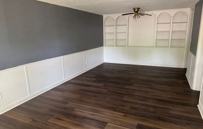 5475-5495 Red Bird Court