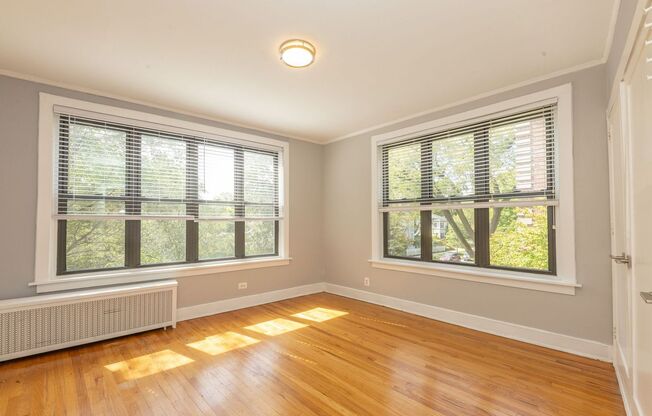 3 beds, 2 baths, 1,425 sqft, $2,495, Unit 800-1J