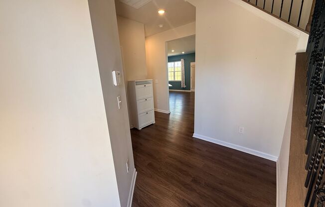 Beautiful Like-New Home in Mooresville
