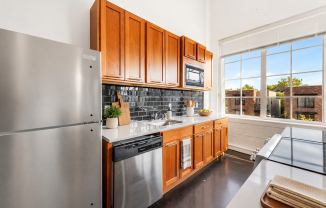 2 beds, 1 bath, 1,170 sqft, $1,195, Unit 204