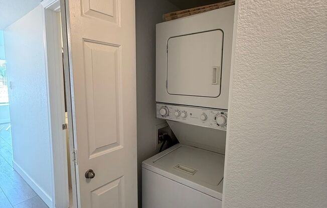 2 beds, 2 baths, $2,250, Unit #2098