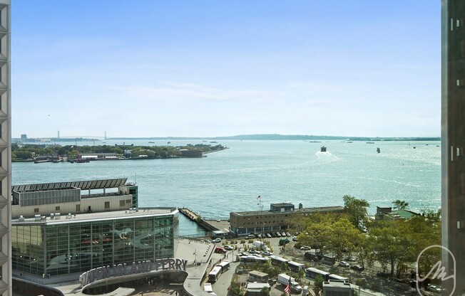 2 beds, 2 baths, $7,300, Unit 15H