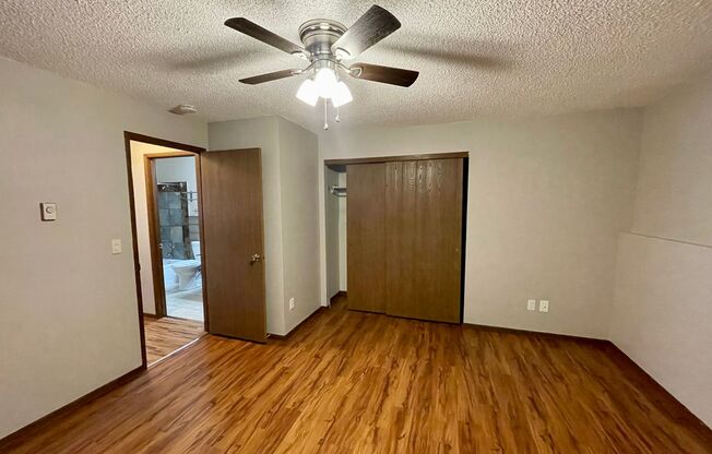 1 bed, 1 bath, 720 sqft, $1,045, Unit 1204