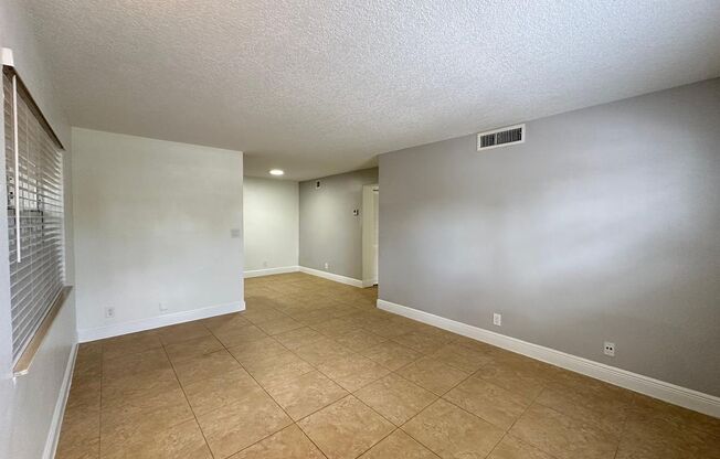 2 beds, 1 bath, $1,895, Unit 118