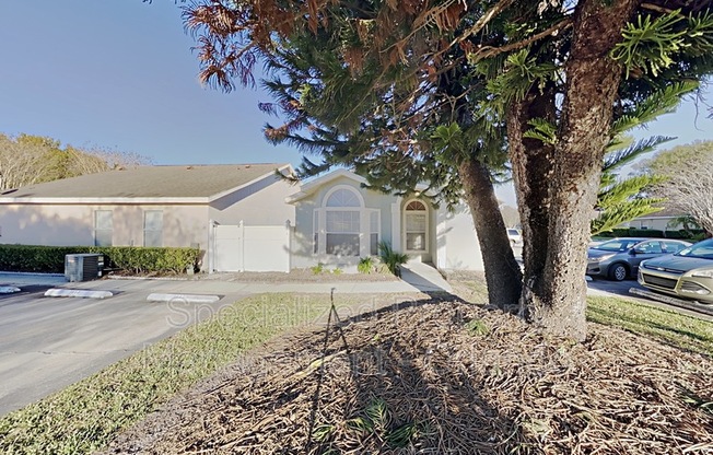 1603 WINTER GRN BLVD