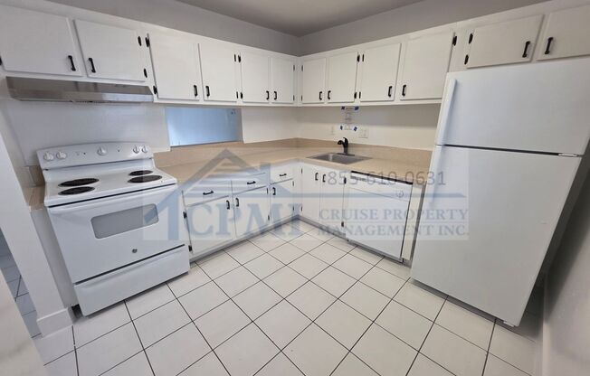 2 beds, 2 baths, 1,020 sqft, $2,295, Unit V210
