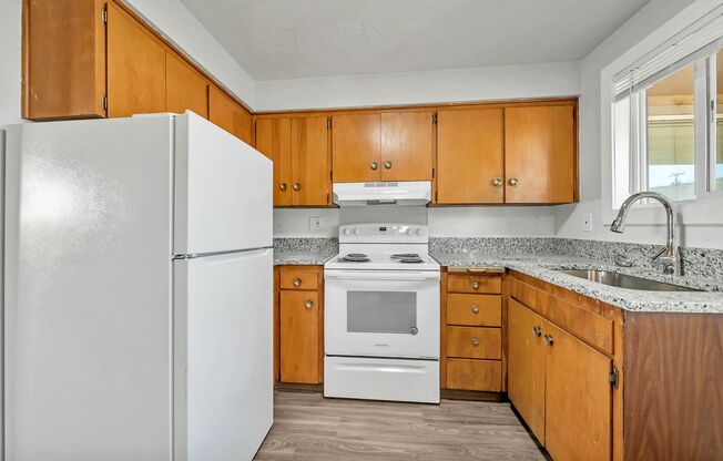 2 beds, 1 bath, $1,195, Unit 156