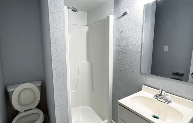 3 beds, 2 baths, $1,500